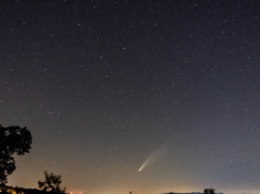 Najsłynniejsze komety w historii. Co o nich wiemy i czy grożą Ziemi?