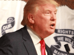 Trump znowu grozi. "Możemy uderzyć jeszcze kilka razy dla zabawy"