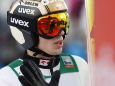 Niedzielne skoki w Oslo. Ośmioro Polaków w kwalifikacjach
