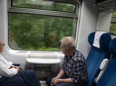 Zniżki na pociągi dla seniorów. Tyle mogą zaoszczędzić emeryci