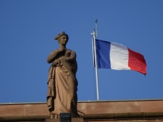 Rozpoczęła się pierwsza tura wyborów samorządowych we Francji