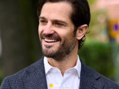 Najprzystojniejszy książę świata. Miał zostać królem, musiał oddać koronę siostrze