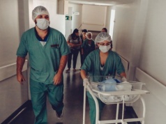 Tyle zarabia salowa w polskim szpitalu. Nie takiej kwoty można się spodziewać