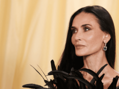 Demmi Moore oczarowała wszystkich tym lookiem na Oscarach. Kreacja zapiera dech