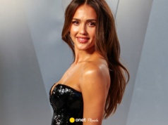 Jessica Alba zadała szyku na Vanity Fair. Cara Delevingne w designerskiej kreacji
