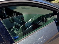 Mandat za niedomkniętą szybę to nie żart. Kierowca nie miał powodu do śmiechu