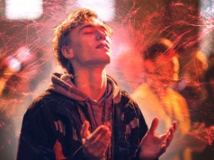 Błędy charyzmatyków. Fałsz w doktrynie, manipulacja w działaniu