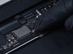 Większy dysk w MacBooku Neo? Chiński YouTuber pokazał, że to możliwe