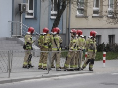 Ewakuacja w kieleckiej szkole. Na adres sekretariatu przyszedł niepokojący mail