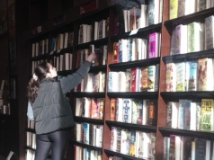 Mają dość AI. „Human-made” i „AI-free” – ruszył wyścig o globalne oznaczenie