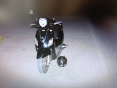 Jeden wiatr we włosach, drugi promile we krwi. 27-letni motorowerzysta wydmuchał ponad 2,5 promila. Jego dalszą jazdę przerwali dzielnicowi