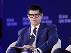 Gigantyczne zarobki lekarzy na kontraktach. "Problem leży w systemie"