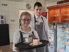 Wyjątkowe spotkanie z okazji Światowego Dnia Zespołu Downa w wieluńskiej kawiarni Eden