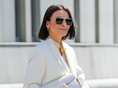 5 dodatków, które odmładzają look na wiosnę. Dodają luzu i pewności siebie