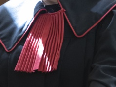 Sąd decyduje ws. śledztwa po śmierci rolnika spod Gdyni, którego 8 mln zł majątku przejął były gangster