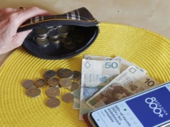 Świadczenie 800 plus do likwidacji? Kontrowersyjna petycja trafiła do Sejmu