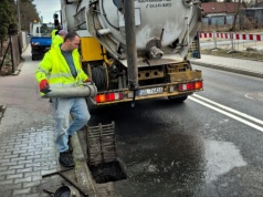  Ruszyło pozimowe czyszczenie studzienek ulicznych w Krakowie