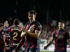 Beniaminek La Ligi krok od niespodzianki