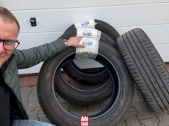 Jak przesłać opony kurierem? Da się, ale nie jest tanio i przyjemnie