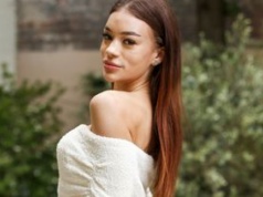 Sofi Sivokha pokazała się w zmysłowym wydaniu. ODWAŻNE zdjęcia gwiazdy "Królowej przetrwania"