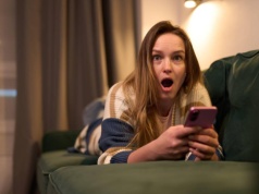 Los się do niego uśmiechnie. Ten znak zodiaku może dostać niespodziewane pieniądze