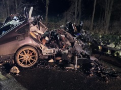 Tragiczny wypadek na DW 309. 19-latek zginął na miejscu po uderzeniu w przystanek