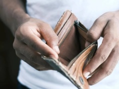 Wielkanoc pod znakiem drożyzny. Cena kluczowa dla 8 na 10 konsumentów podczas zakupów