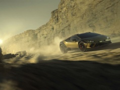 Lamborghini rozważa powrót terenowego supersamochodu. Sterrato może doczekać się następcy