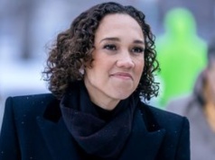 Niemiecka polityczka ogoliła głowę na łyso. Powód może zaskoczyć