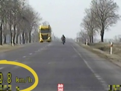 Chciał przepalić motocykl za znakiem D-43, stracił prawo jazdy. Nowe przepisy działają