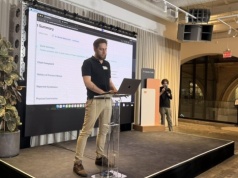 Jak w tydzień zbudować asystenta AI nagrodzonego na hackathonie Anthropic