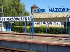 Przepełnione pociągi z Mińska i Mrozów do Warszawy