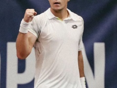 Tenis ziemny: Zdecydowana przewaga Michalskiego. Polak w 1/8 finału.