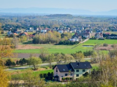 Rząd szykuje ustawę chroniącą produkcję rolną. Koniec kar za hałas na wsi?