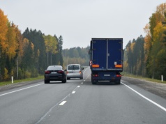 Na złość czy z niewiedzy? Kierowcy łamią przepis, choć jest "jasny jak słońce"