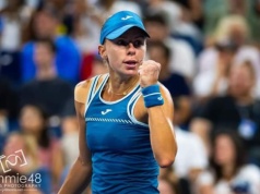 Tenis ziemny: Linette w drugiej rundzie! Emocjonujący mecz Polki.