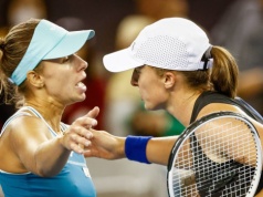 Dzieje się w turnieju WTA w Miami. Magda Linette zmierzy się z Igą Świątek