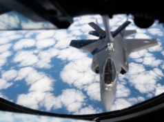 Potężny atak w pobliżu cieśniny Ormuz. USA użyły dwutonowych bomb