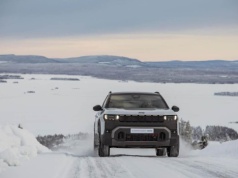 Jeep stawia na śnieg i emocje. Finał Snow League w Laax z nowym Compass 4xe w roli gwiazdy