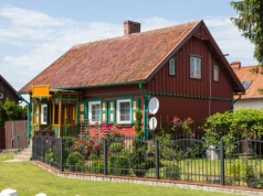 1000 zł kary za jeden dzień. Tego nie wolno stawiać przed domem