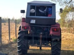 Wiózł ciągnikiem zbyt wiele osób. Nie mogło skończyć się inaczej