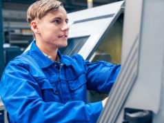 200 tys. miejsc pracy dla młodych. Skorzystają również Polacy