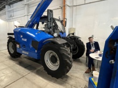 Będą ładowarki teleskopowe marki Rabe. Jedną z nich widzieliśmy na Agrotechu