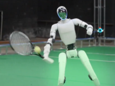 Nie gra jeszcze jak Iga Świątek, ale już wie co to rakieta i tenis…