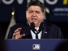 Gubernator J.B. Pritzker ostrzega: Darren Bailey chce być Donaldem Trumpem w Illinois