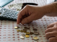 Lawinowy wzrost liczby groszowych emerytur. ZUS podał nowe dane