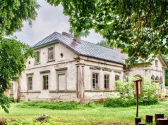 Miejsce nazywane Mazowiecką Szwajcarią. Górski teren i malownicze zabytki