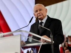 PiS notuje wzrost poparcia, ale paradoksalnie tkwi w miejscu. Kaczyński wciąż ma ten sam problem