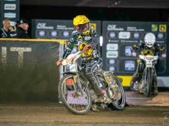 Żużel. Falubaz i PRES Toruń pokazali składy! Tak pojadą w lidze?