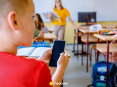 Zakaz smartfonów w podstawówkach od września. Projekt przepisów juz na finiszu